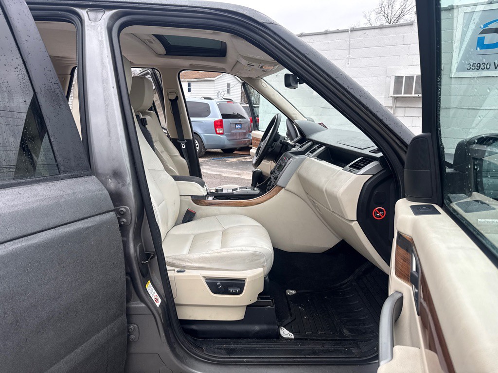 2008 Land Rover Range Rover Sport Image 11