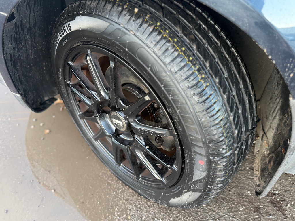 2005 Volkswagen Passat Image 17