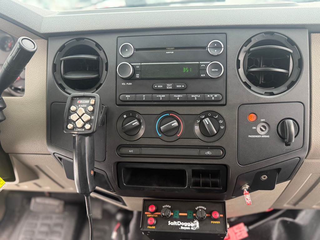 2009 Ford F-350 Image 14