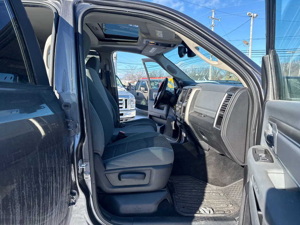 2014 RAM 2500 Image 10