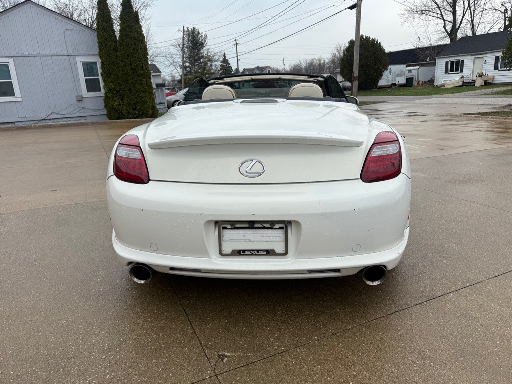 2002 Lexus SC Image 5