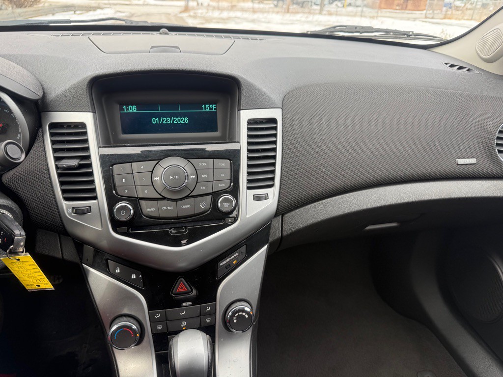 2012 Chevrolet Cruze Image 14