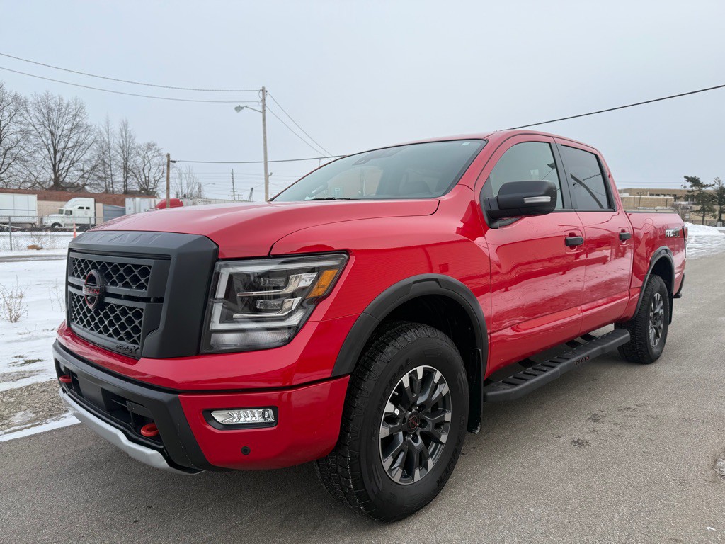 2024 Nissan Titan Image 8