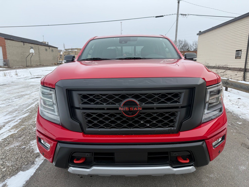 2024 Nissan Titan Image 9