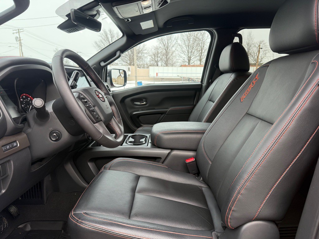 2024 Nissan Titan Image 10