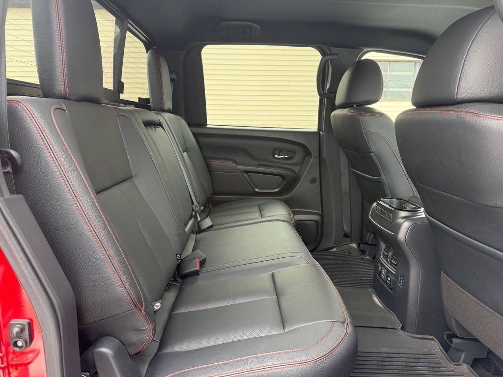 2024 Nissan Titan Image 13