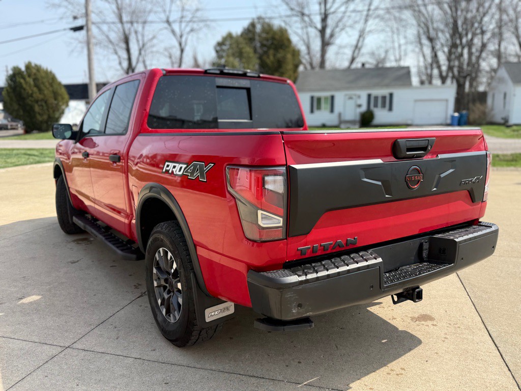 2024 Nissan Titan Image 8