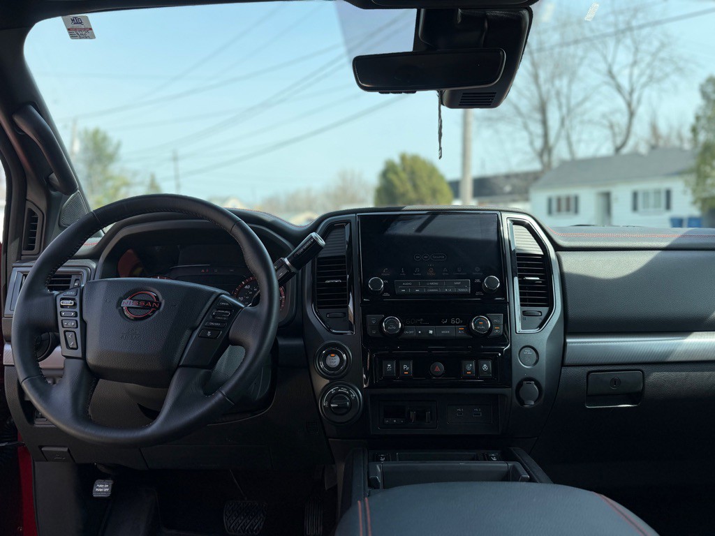 2024 Nissan Titan Image 9