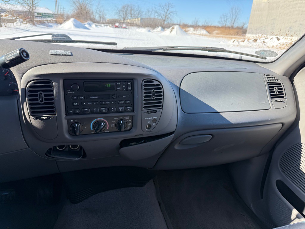 2000 Ford F-150 Image 13