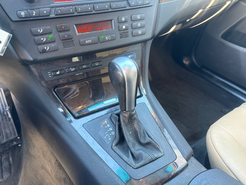 2007 BMW X3 Image 16