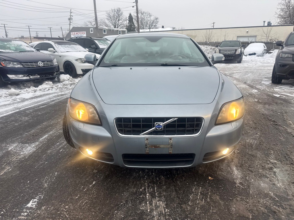 2008 Volvo C70 Image 2