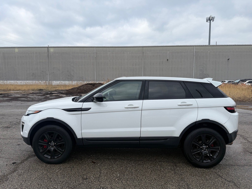 2017 Land Rover Range Rover Evoque Image 6