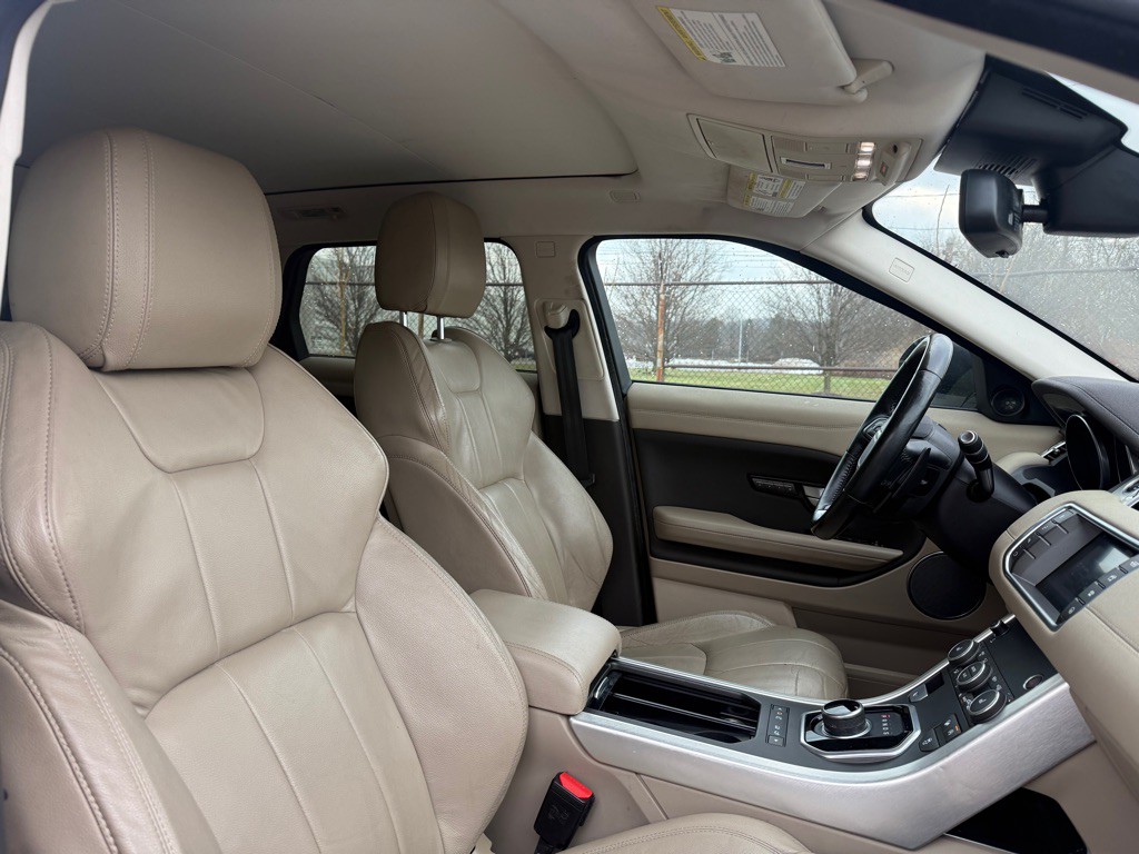 2017 Land Rover Range Rover Evoque Image 10