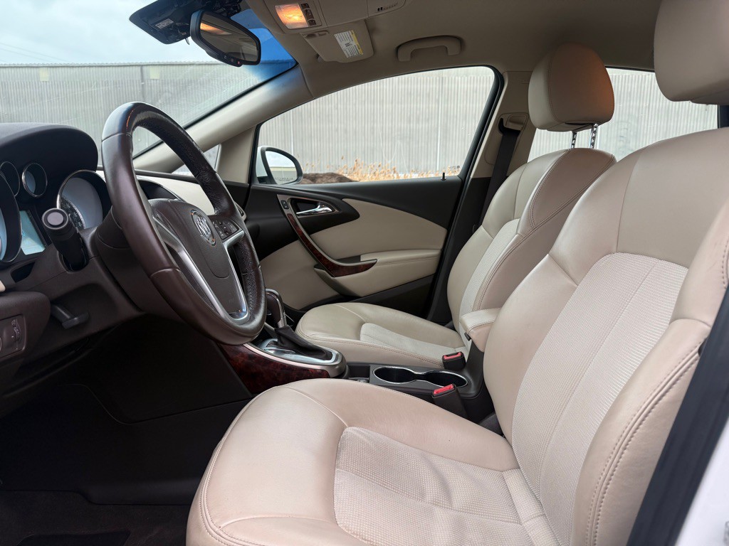 2012 Buick Verano Image 8