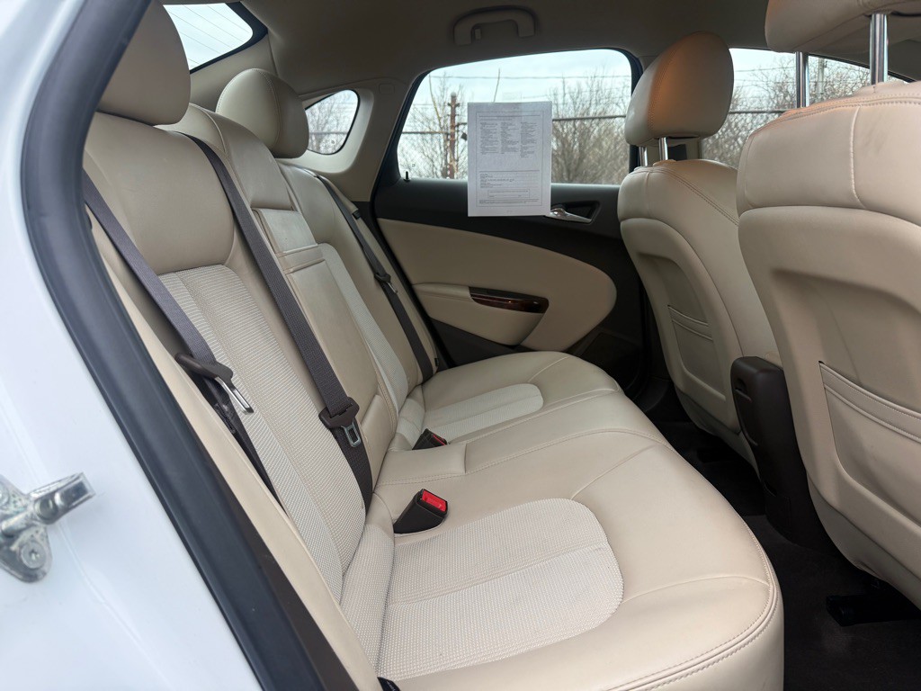 2012 Buick Verano Image 10