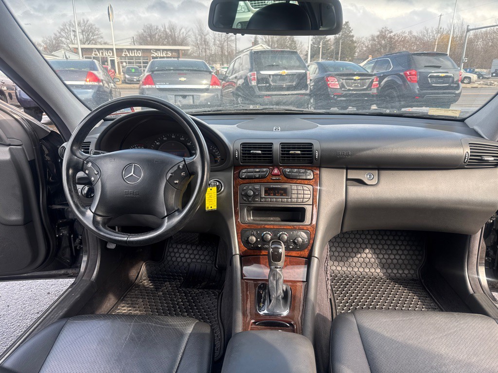2003 Mercedes-Benz C-Class Image 10