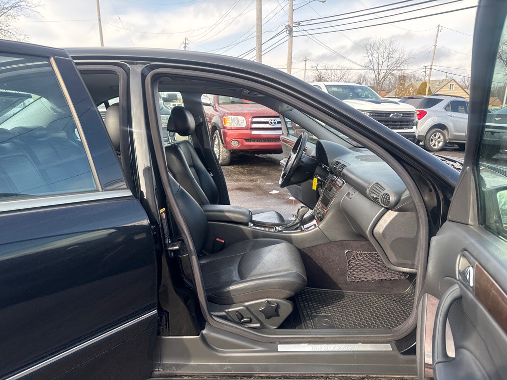 2003 Mercedes-Benz C-Class Image 11