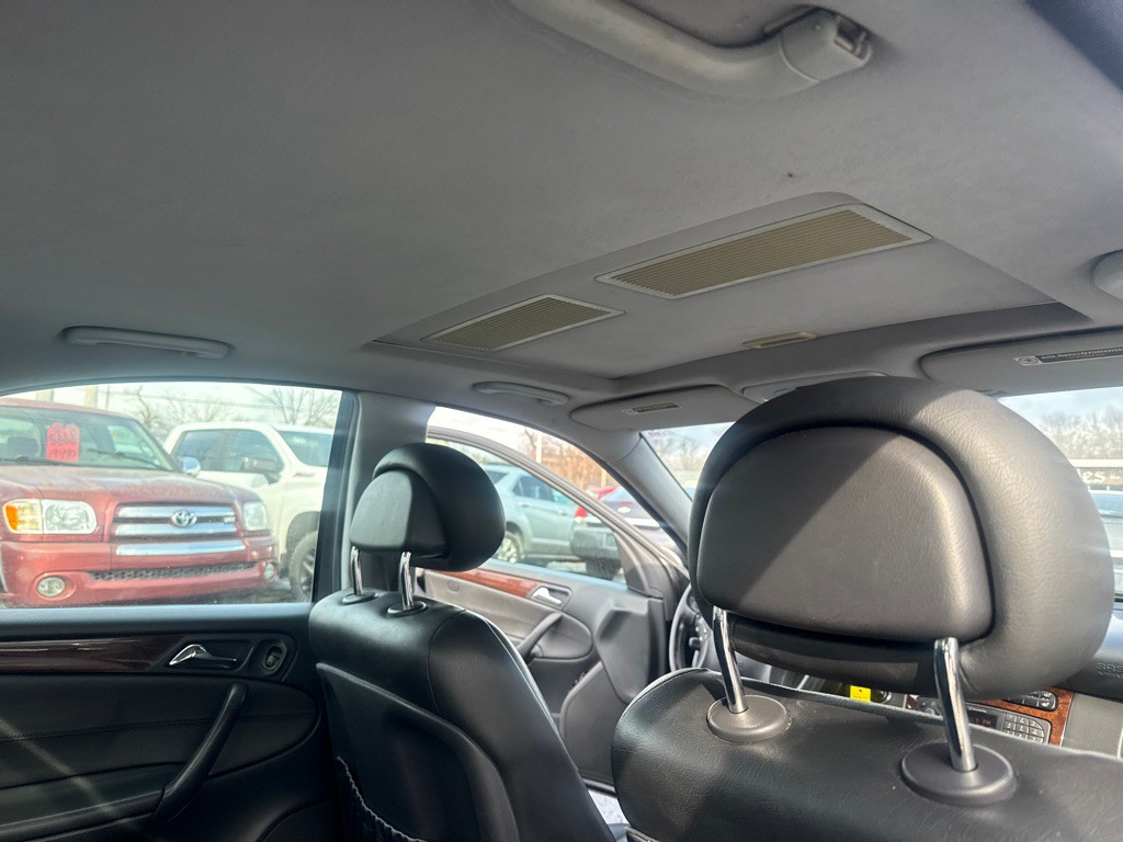 2003 Mercedes-Benz C-Class Image 14