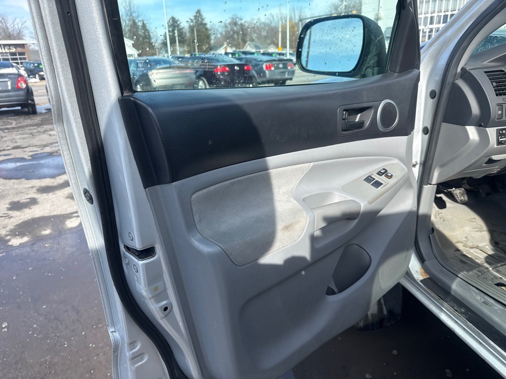 2010 Toyota Tacoma Image 15