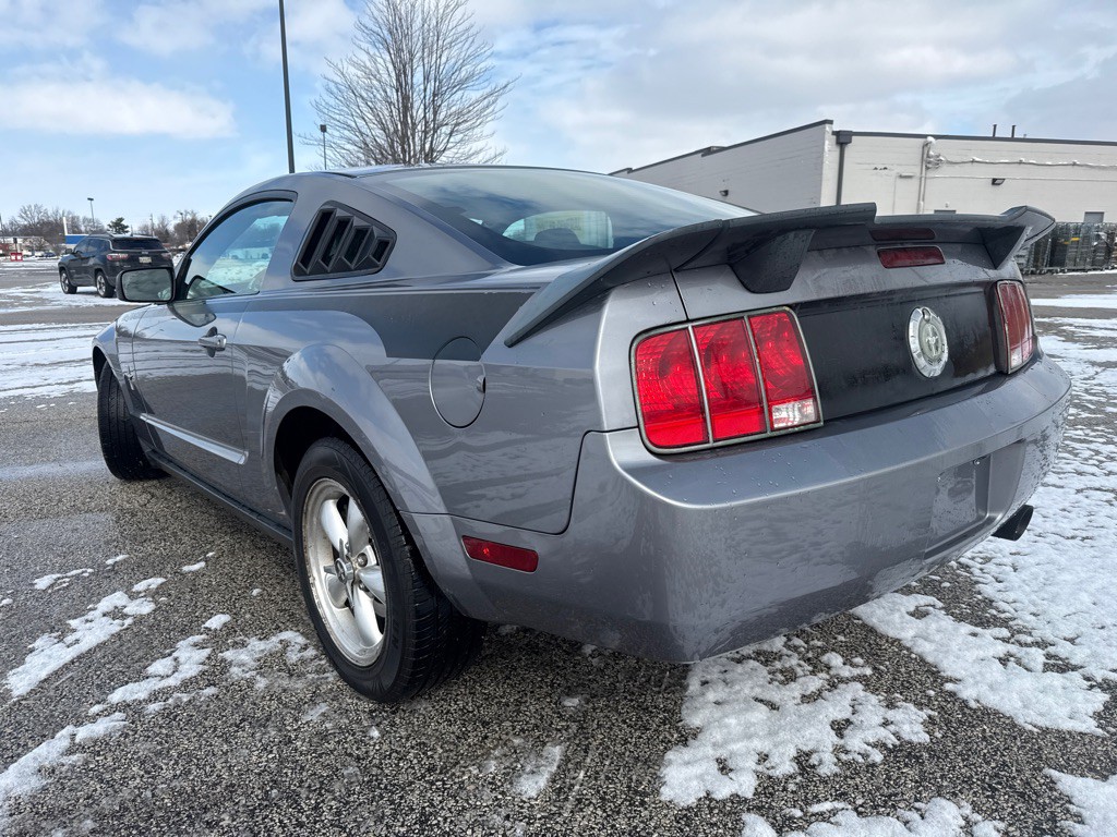 2007 Ford Mustang Image 8