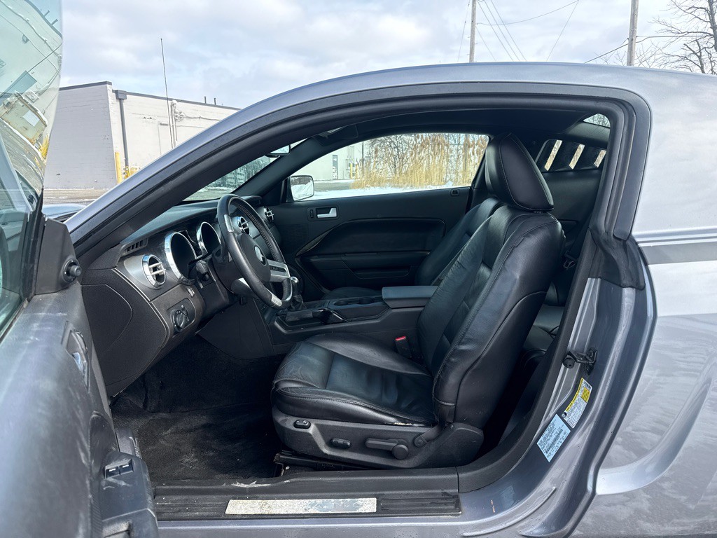 2007 Ford Mustang Image 9