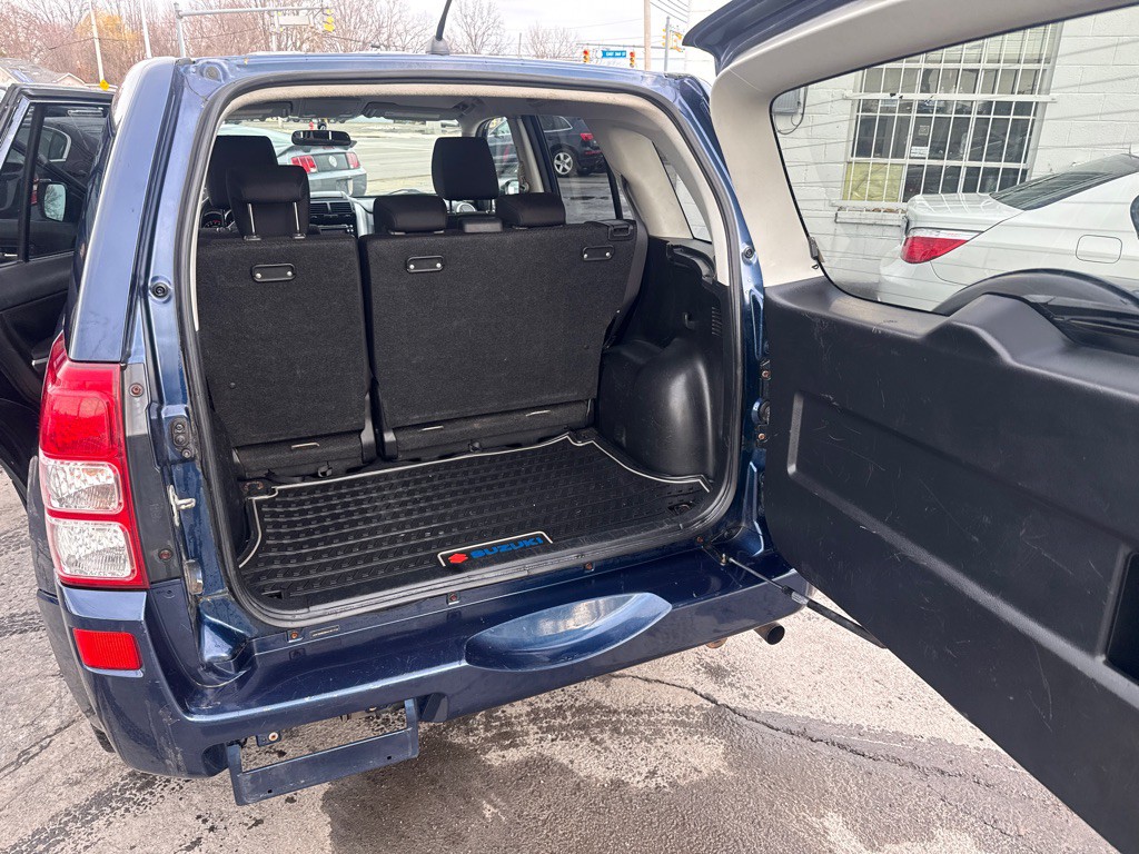 2010 Suzuki Grand Vitara Image 14