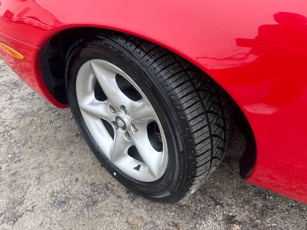 2000 Jaguar XK-Series Image 9