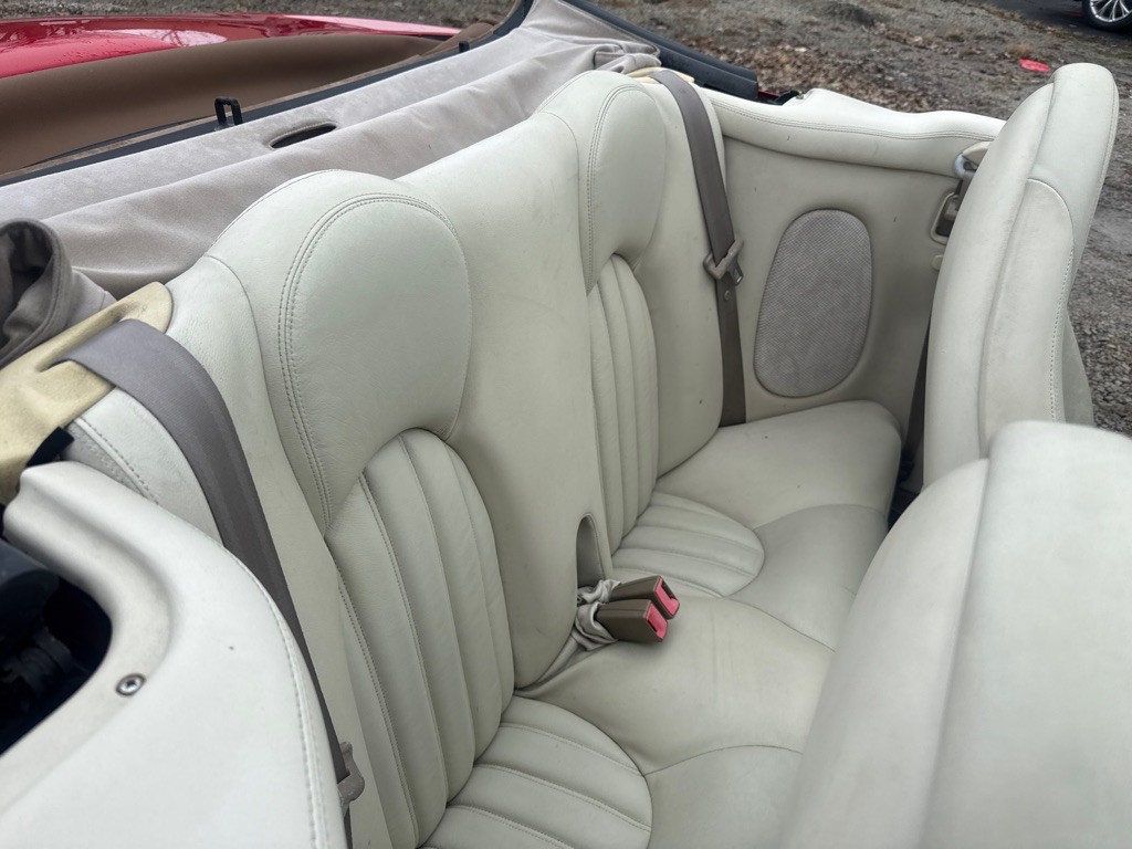 2000 Jaguar XK-Series Image 14