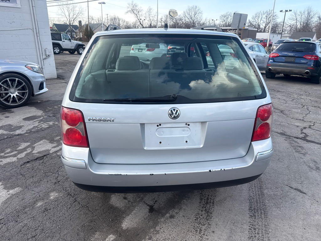 2002 Volkswagen Passat Image 7