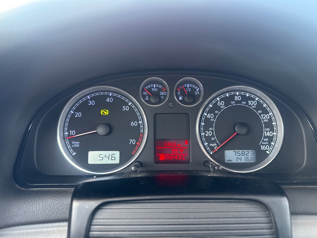 2002 Volkswagen Passat Image 14