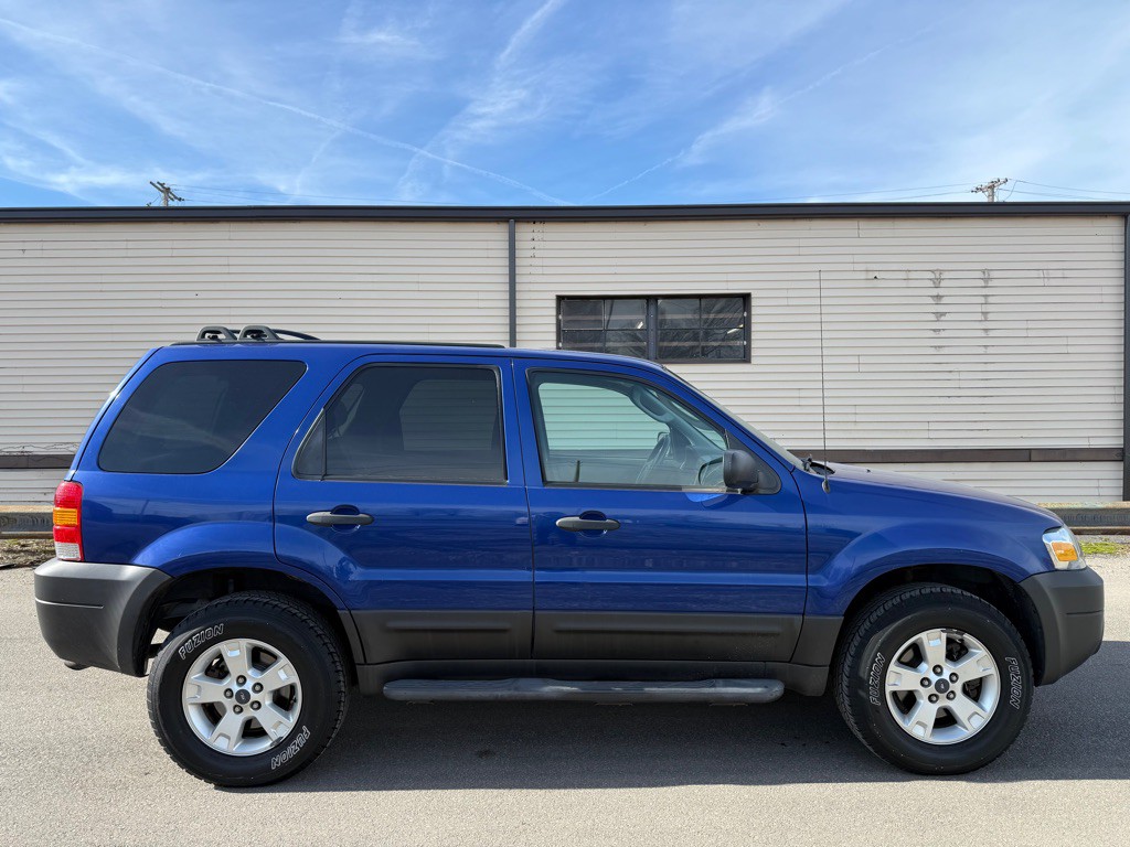 2006 Ford Escape Image 2