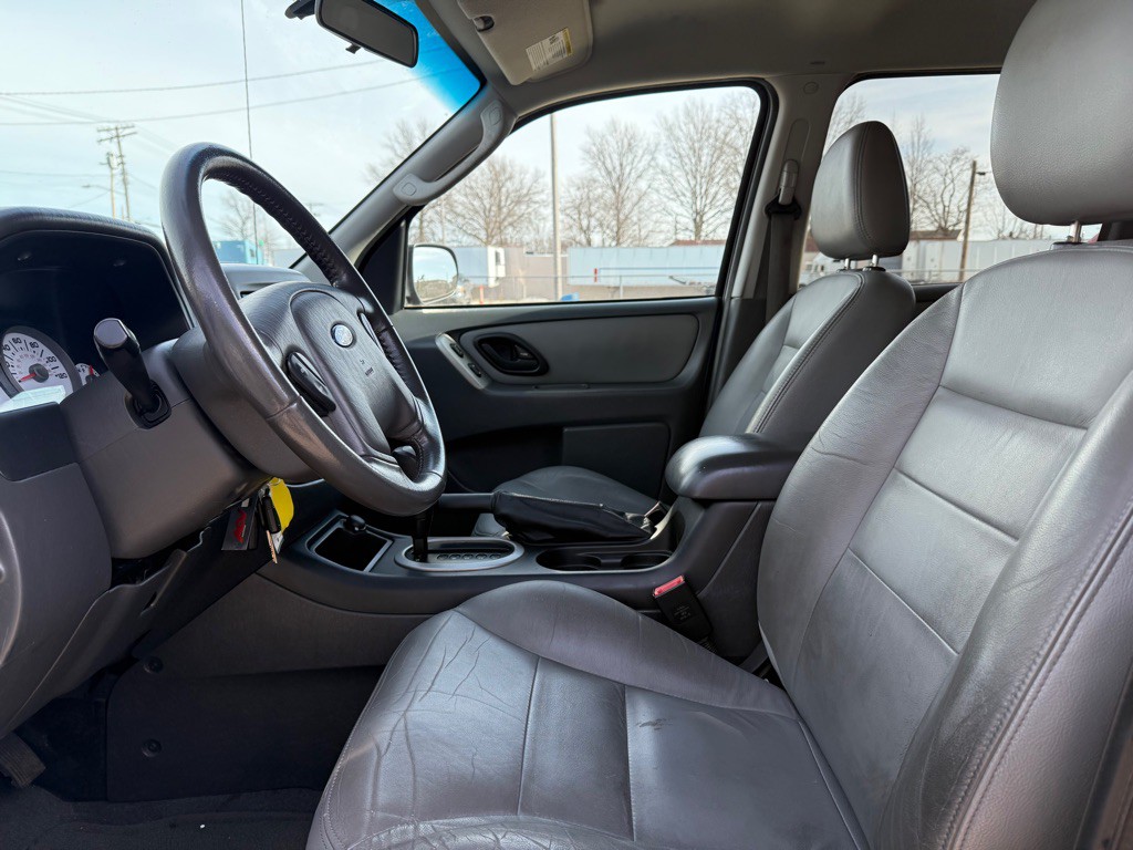 2006 Ford Escape Image 8