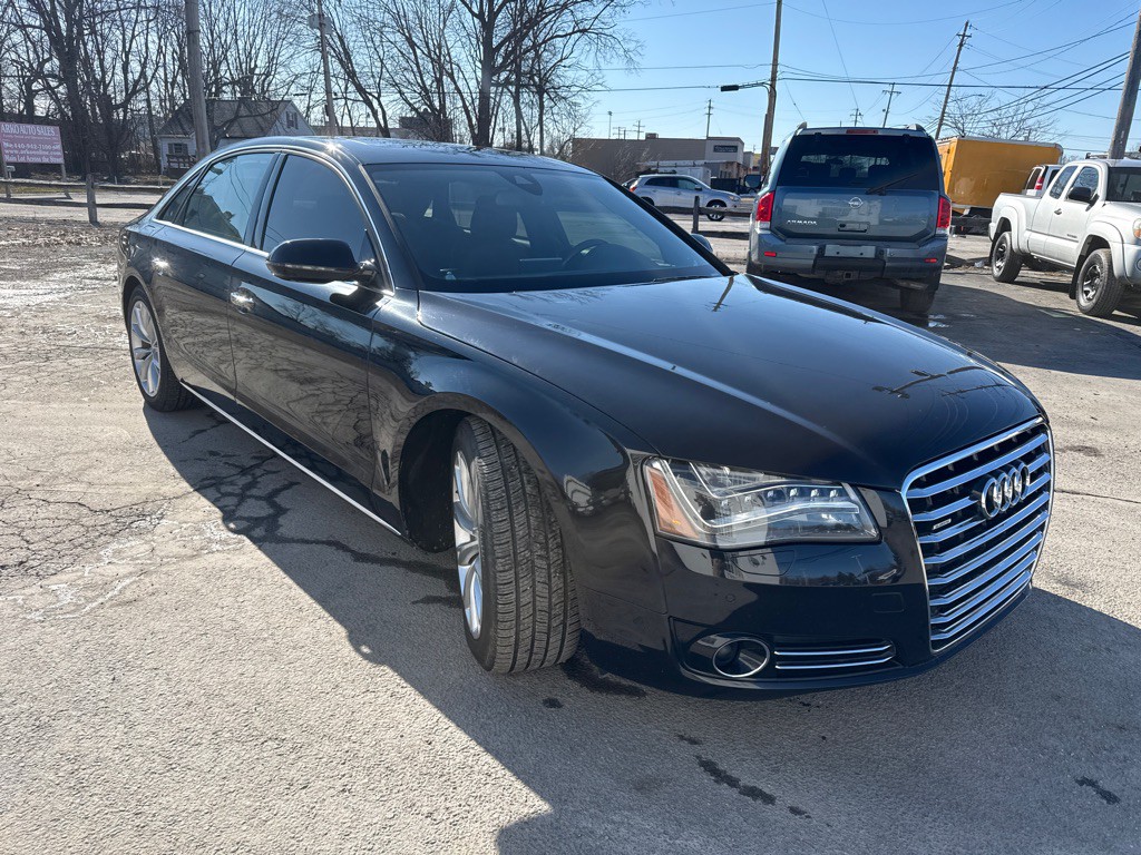 2011 Audi A8 Image 3
