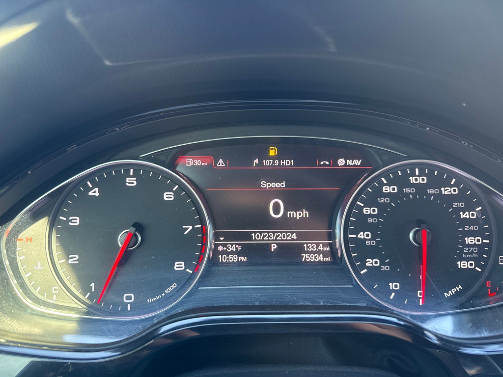 2011 Audi A8 Image 21