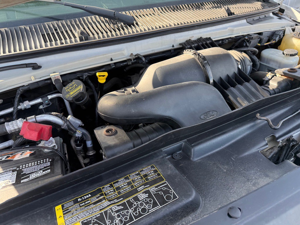 2012 Ford Econoline Image 19