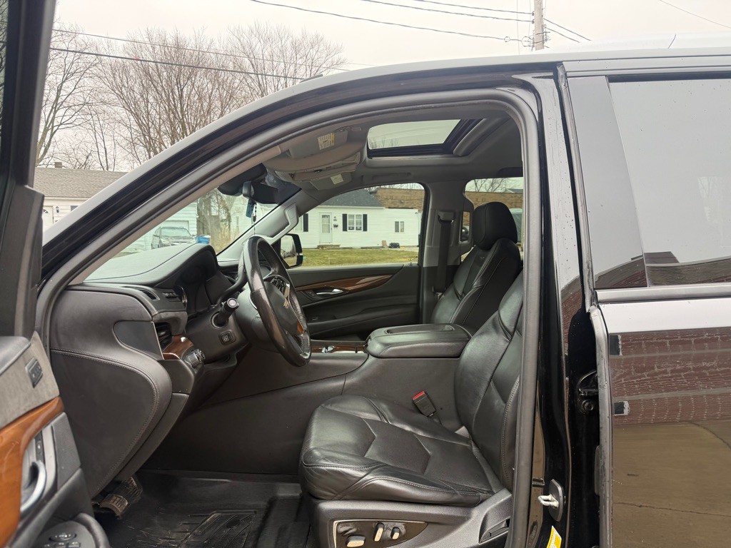 2020 Cadillac Escalade Image 10