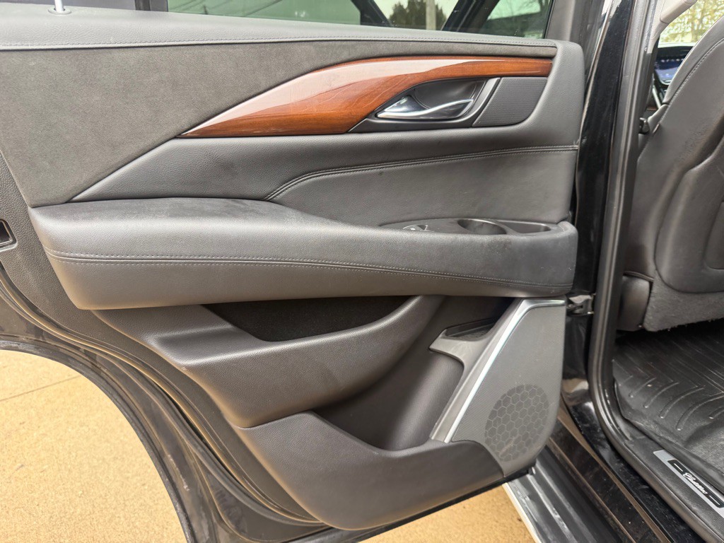 2020 Cadillac Escalade Image 24