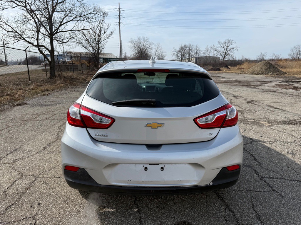 2019 Chevrolet Cruze Image 5