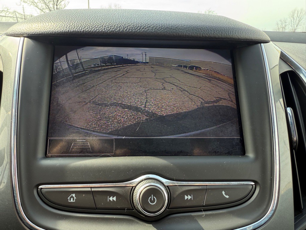 2019 Chevrolet Cruze Image 9