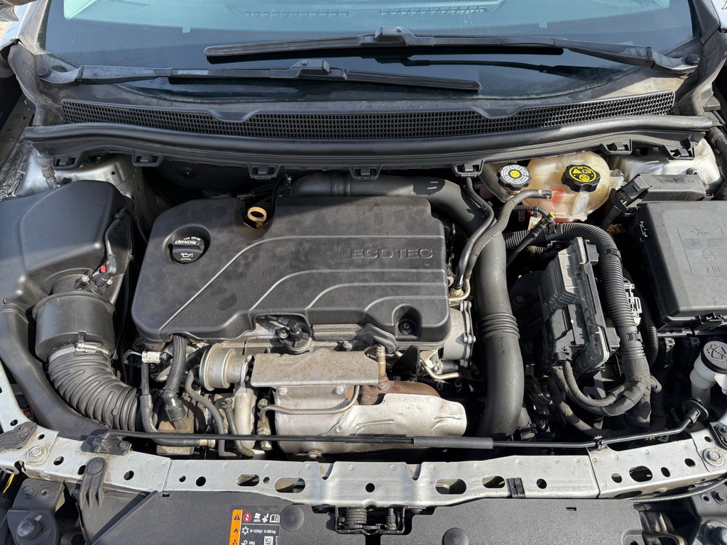 2019 Chevrolet Cruze Image 14