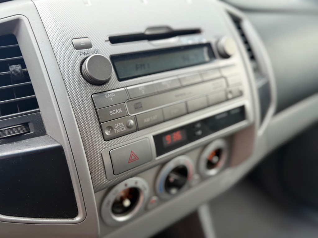 2009 Toyota Tacoma Image 15