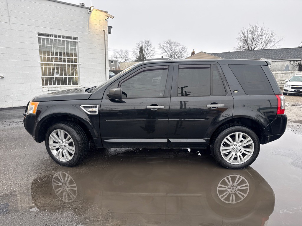 2010 Land Rover LR2 Image 5