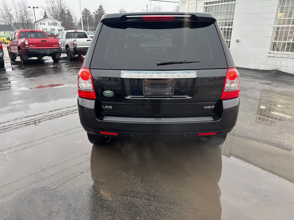 2010 Land Rover LR2 Image 7