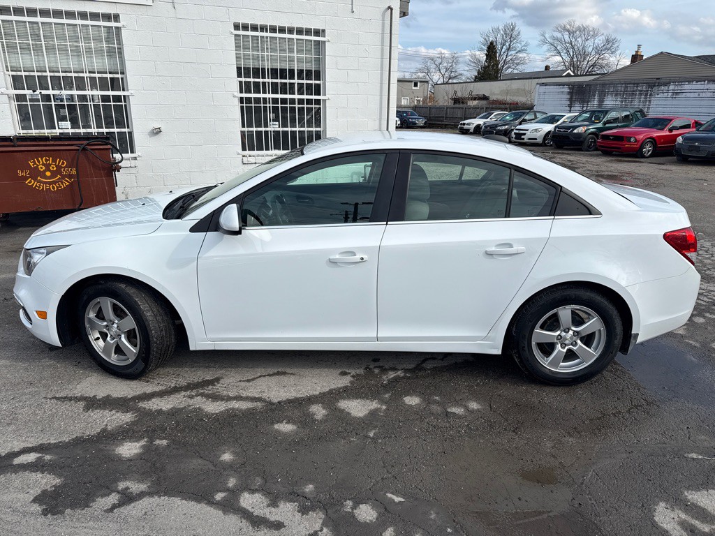 2016 Chevrolet Cruze Image 5