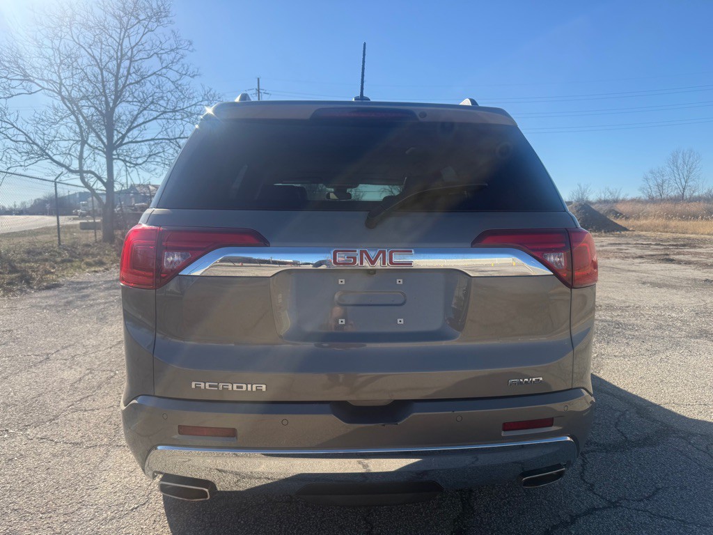2019 GMC Acadia Image 4
