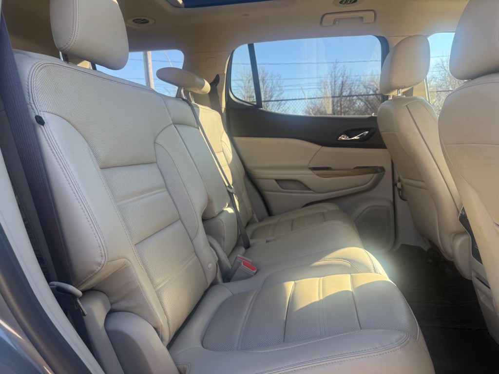 2019 GMC Acadia Image 12