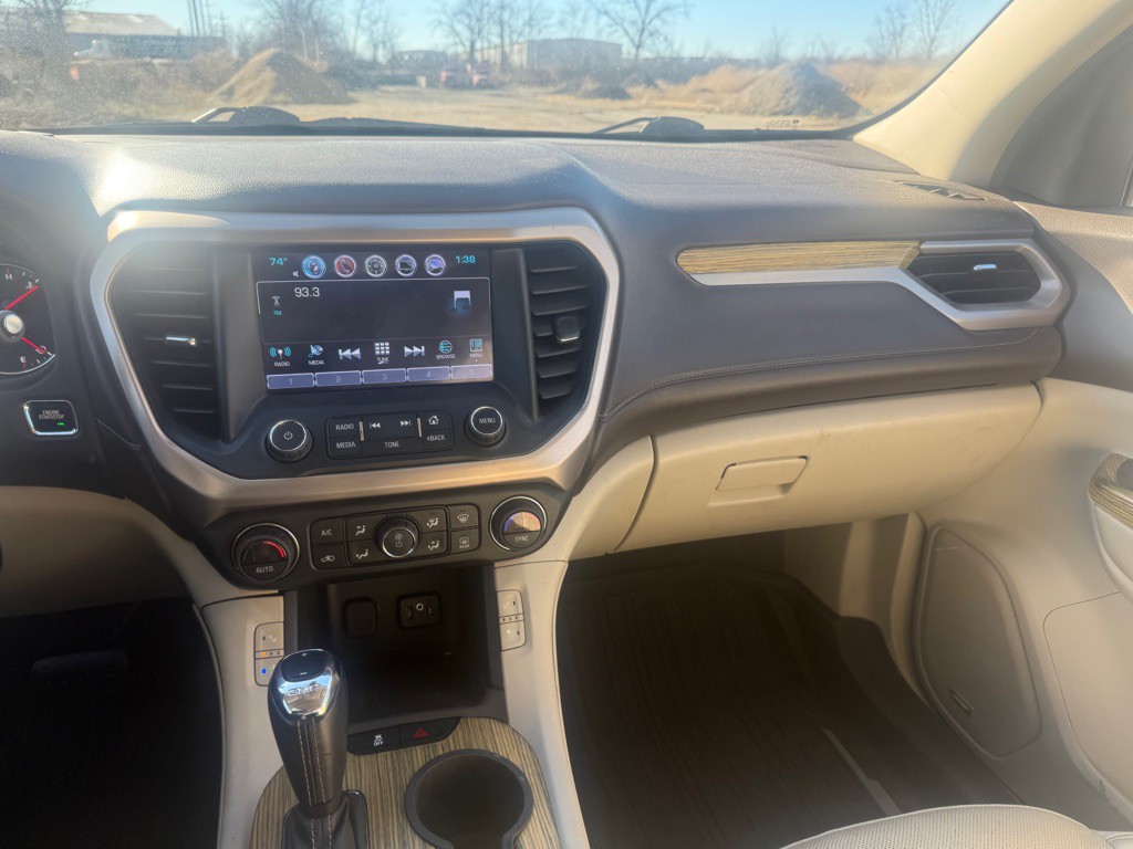 2019 GMC Acadia Image 15