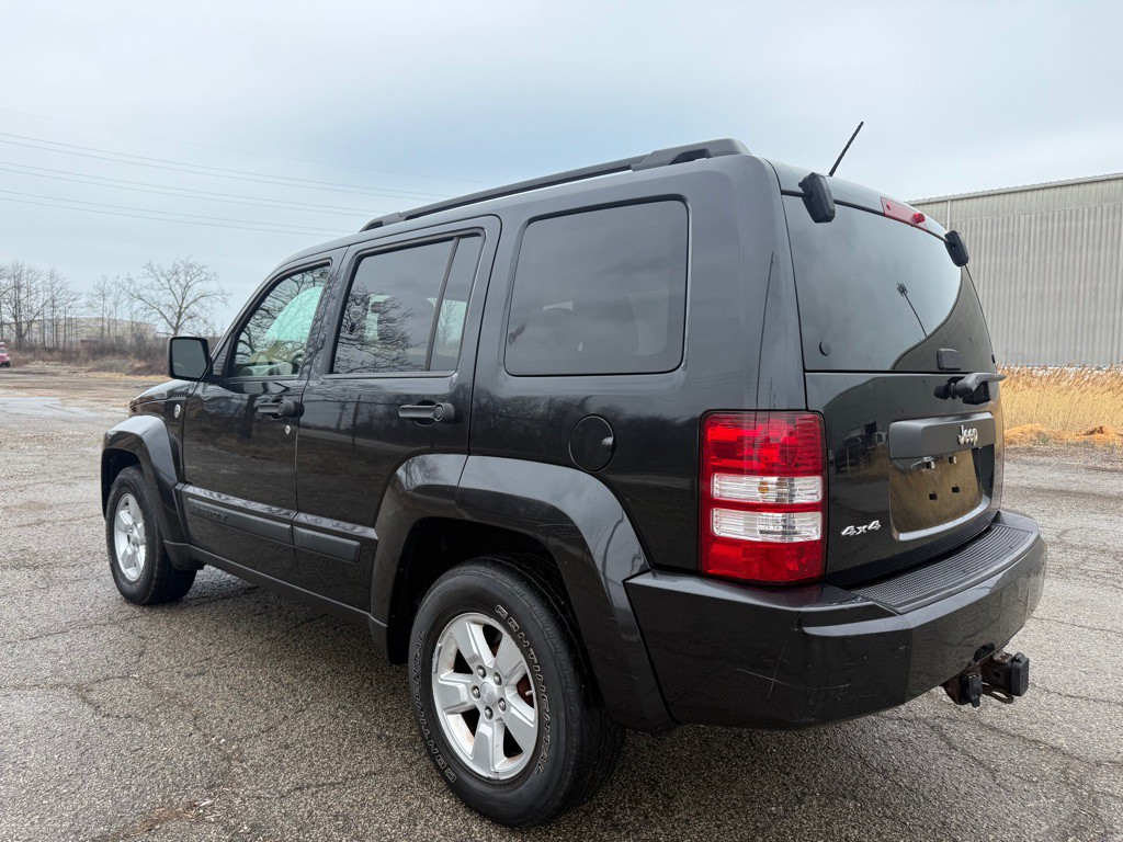 2010 Jeep Liberty Image 3