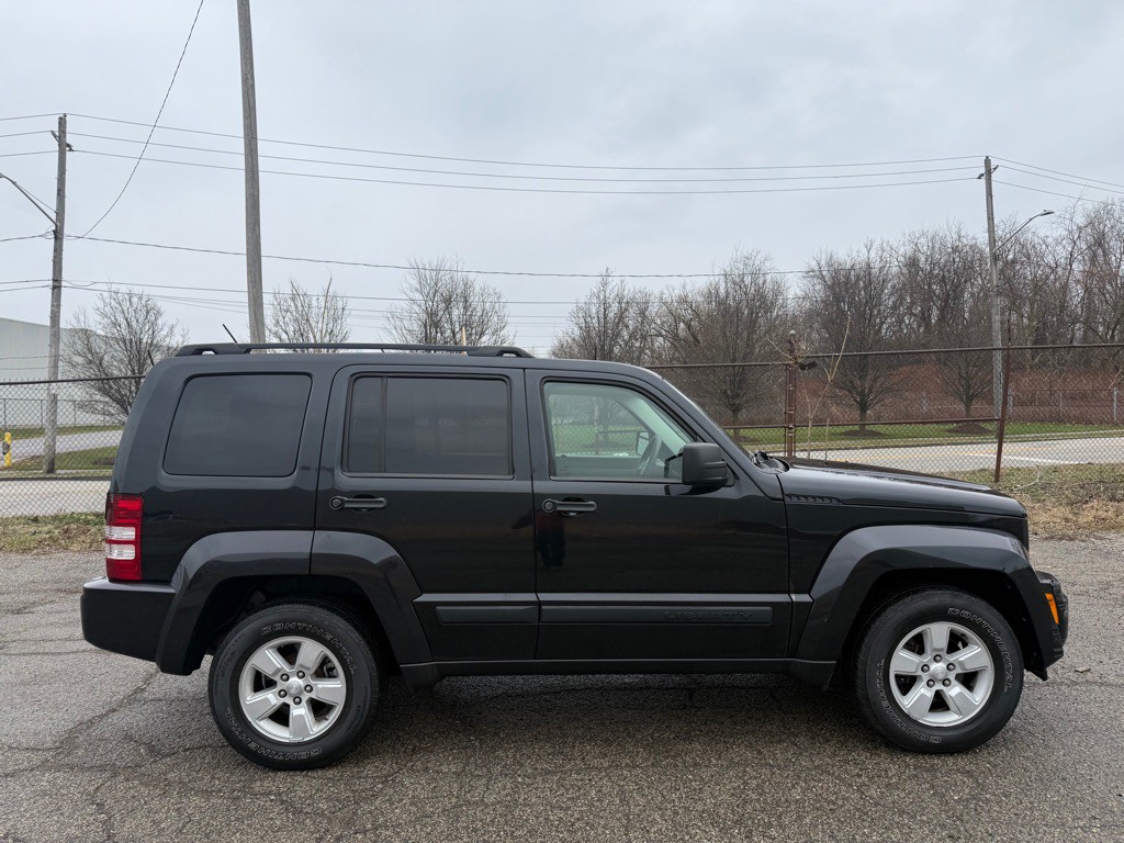 2010 Jeep Liberty Image 6