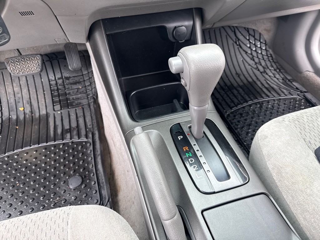 2003 Toyota Camry Image 16
